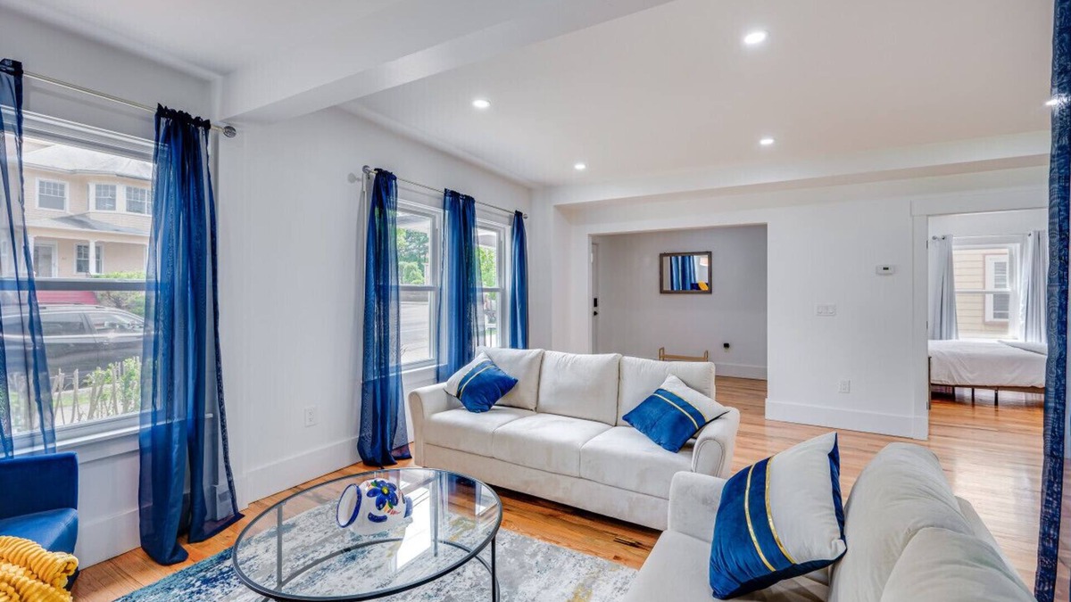 Milton House | Red Door Oasis 5mins to Boston