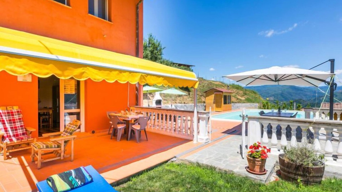 Pescia House | Red House by Interhome