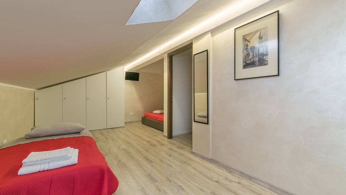 Favaro Veneto House | Red Lion Guest House