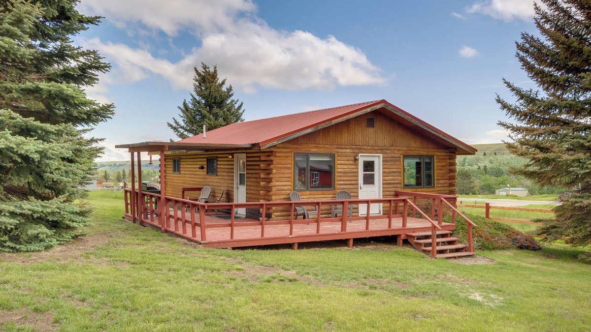 Red Lodge Cabin | Red Lodge Vacation Rental w/Mountain Views!