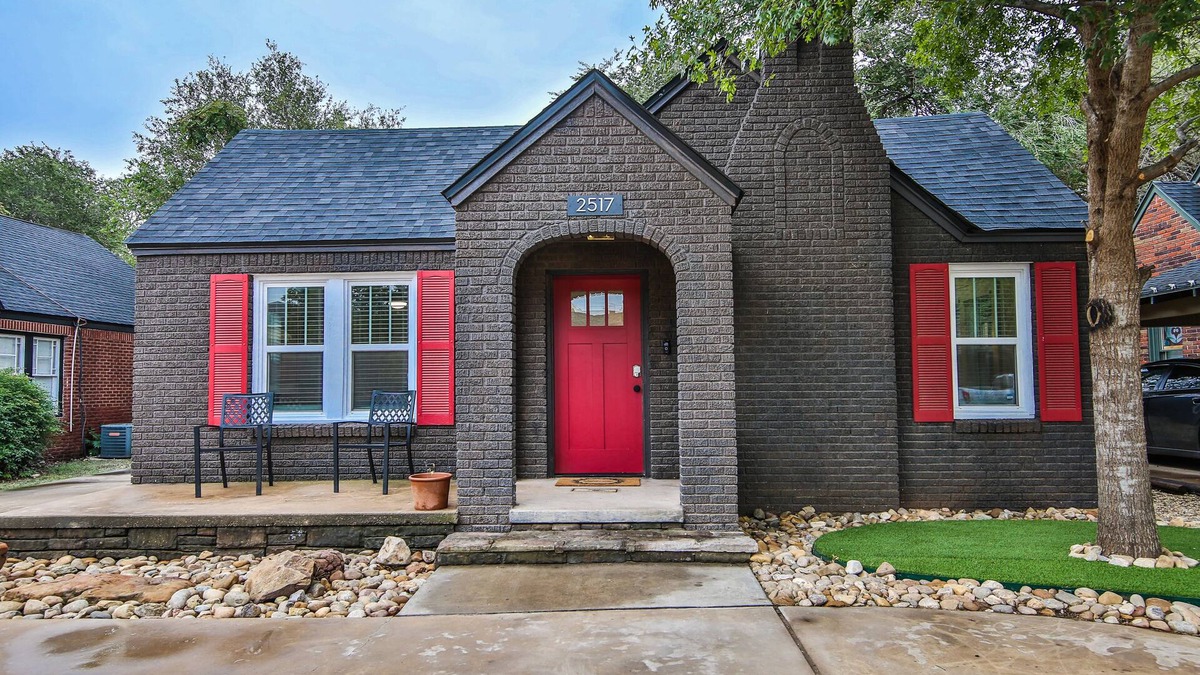 Tech Terrace House | Red Raider Retreat - Walk to Texas Tech