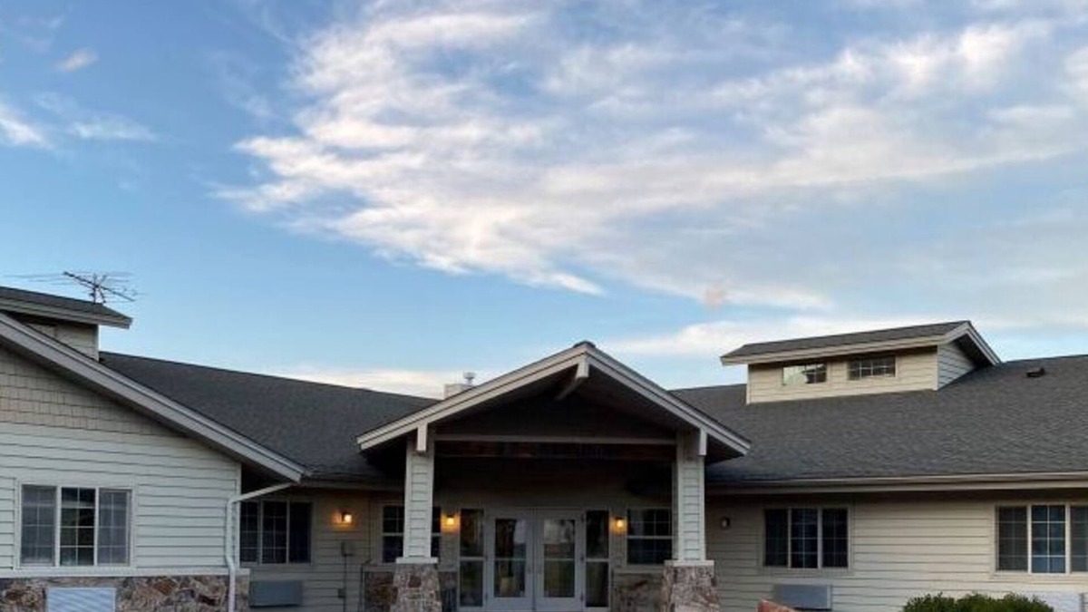 Challis Hotel | Red Rock Lodge