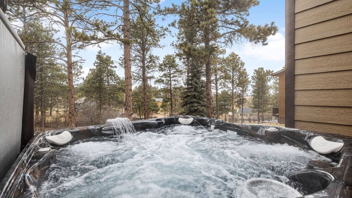 Colonial Pine Hills House | Red Rock Retreat Private Hot Tub