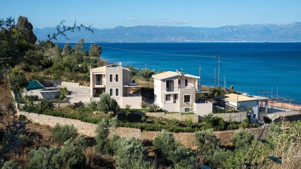 Messini Villa | RED ROCK VILLAS PETALIDI