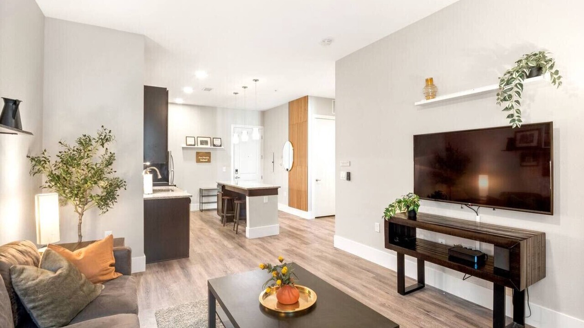 Golden Condo | Red Rocks Retreat - Minutes to Shows, Hikes, Shops