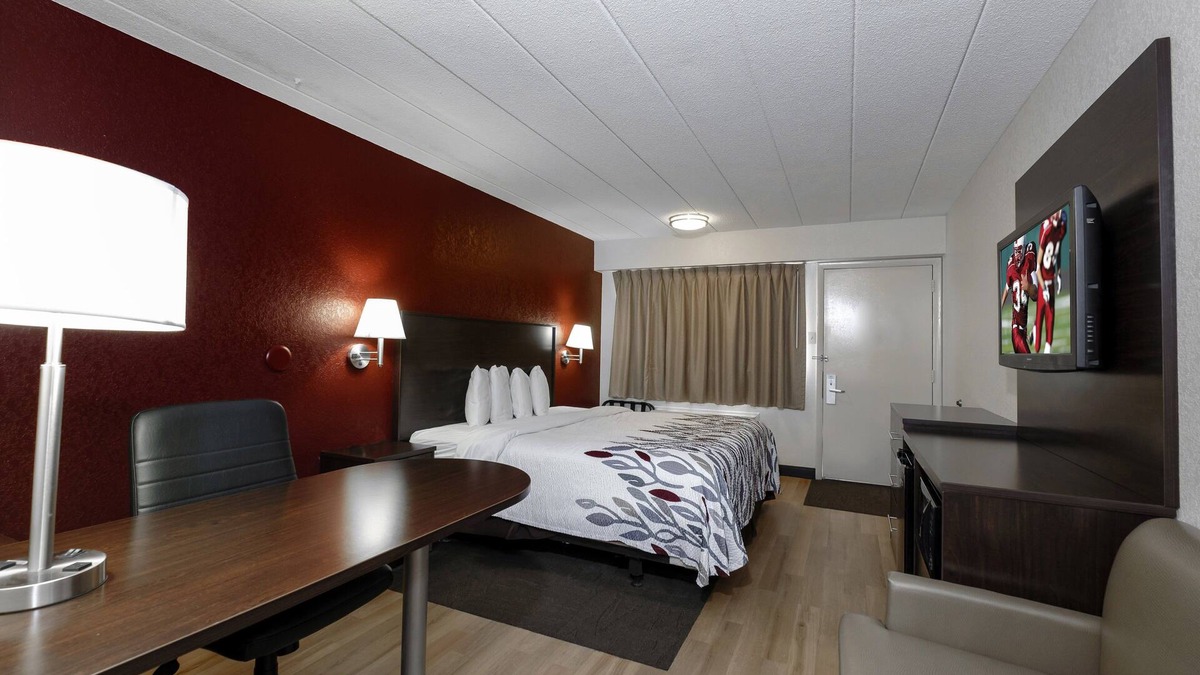 Medina Hotel | Red Roof Inn Cleveland - Medina
