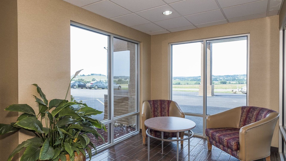 Jackson Hotel | Red Roof Inn Jackson, OH