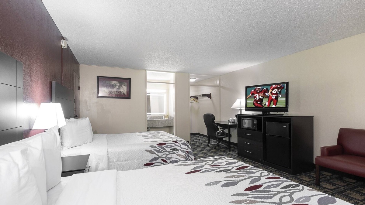Murray Hotel | Red Roof Inn Murray