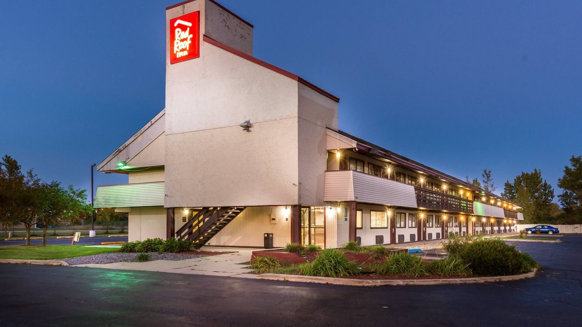 Saginaw Hotel | Red Roof Inn Saginaw - Frankenmuth