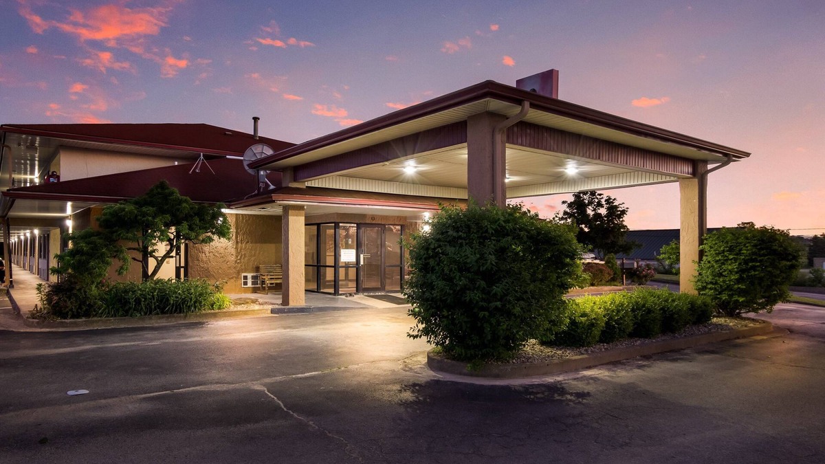 Shelbyville Hotel | Red Roof Inn Shelbyville
