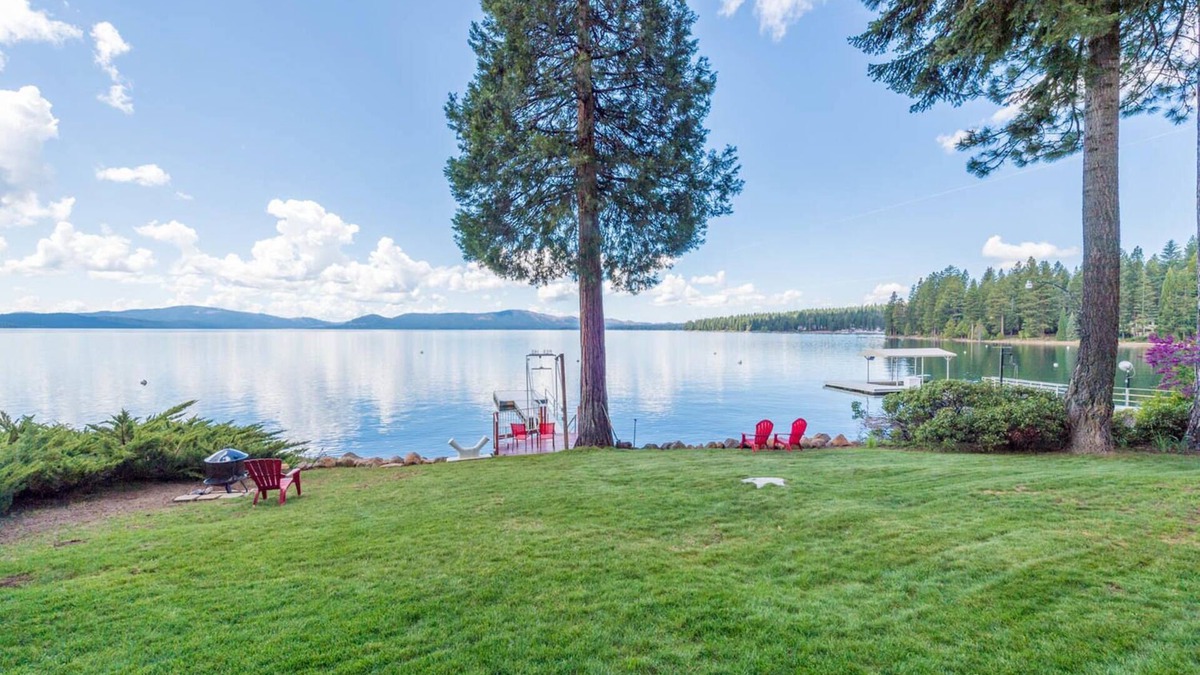 Peninsula Village Cabin | Red Roof Lakefront Cabin stunning view & dock 12 occupancy option