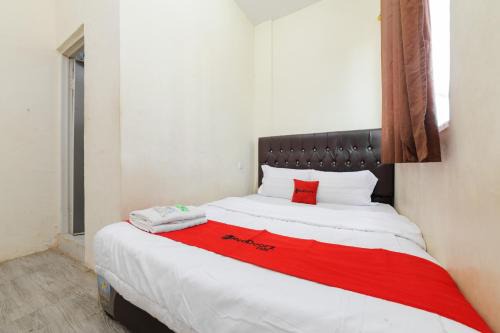 Tanjung Uncang Hotel | RedDoorz @ Cikitsu Batam