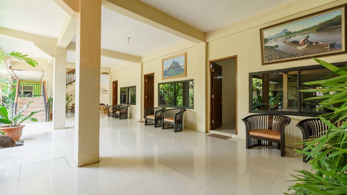 Lahat Hotel | RedDoorz @ Jalan Lintas Sumatera Lahat