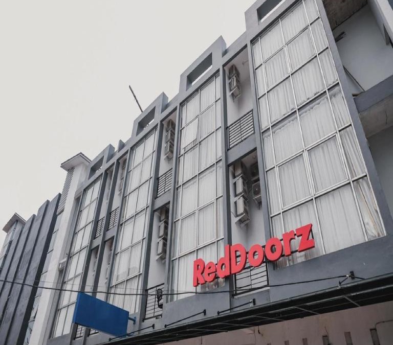 Sukarami Hotel | RedDoorz @ Jalan Sukabangun 2 Palembang