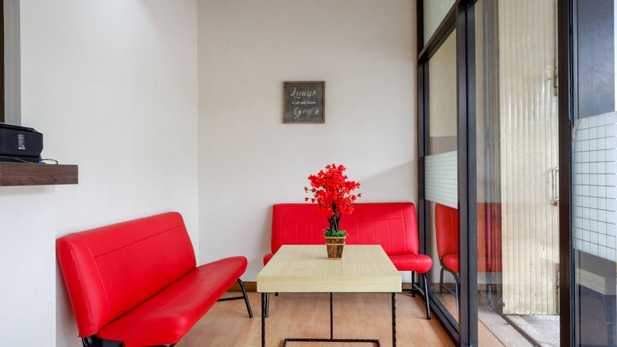 Tegal Hotel | RedDoorz near Pacific Mall Tegal 2