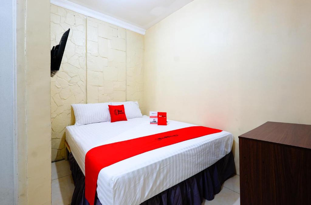 Semarang House | RedDoorz near Universitas Diponegoro Semarang