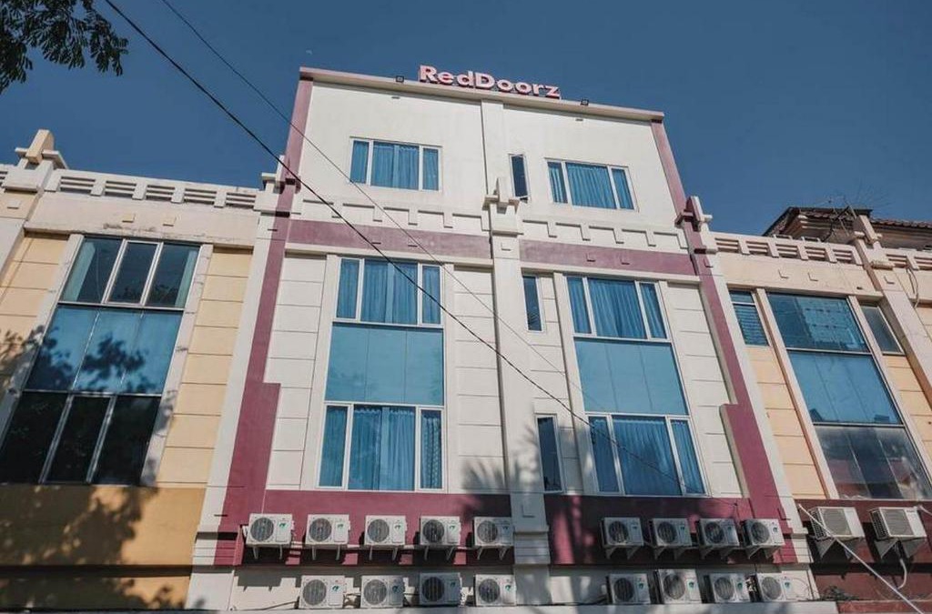Tangerang House | RedDoorz Plus near Soekarno Hatta Airport Taman Mahkota