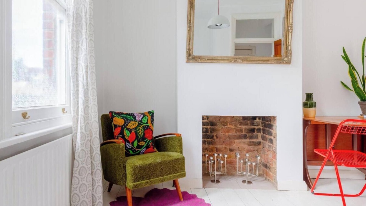 Shacklewell Apartment | Redesigned 1BD Victorian Coach House, Dalston