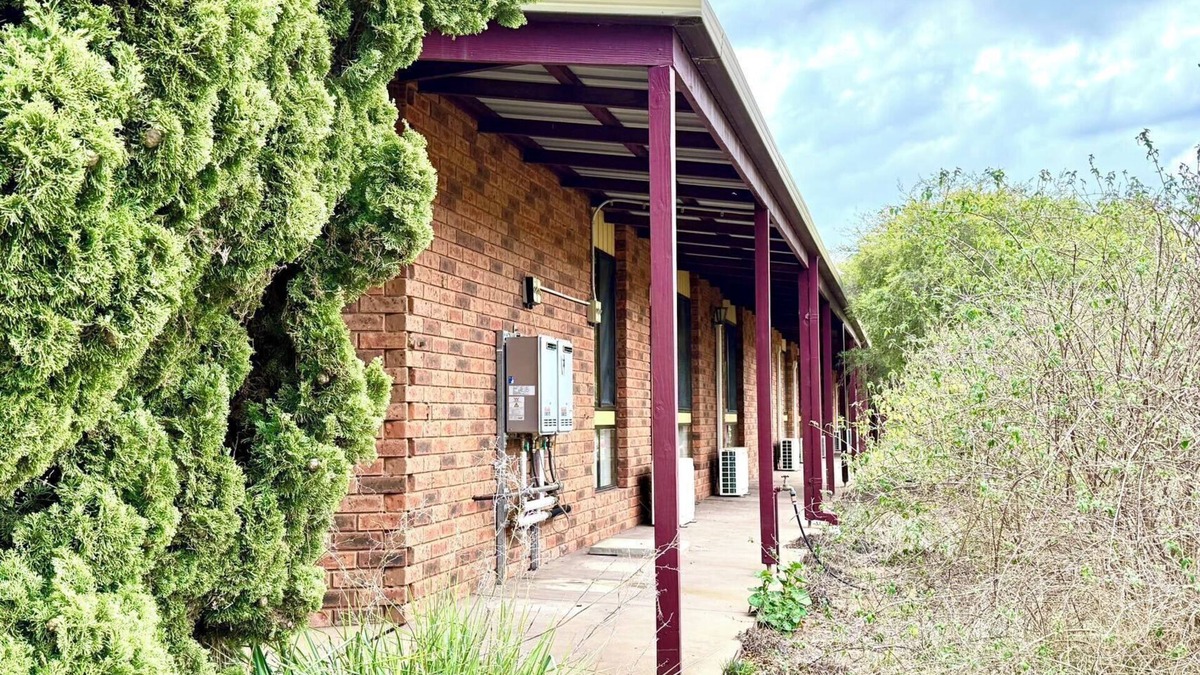 Mathoura Hotel | Redgum Motel
