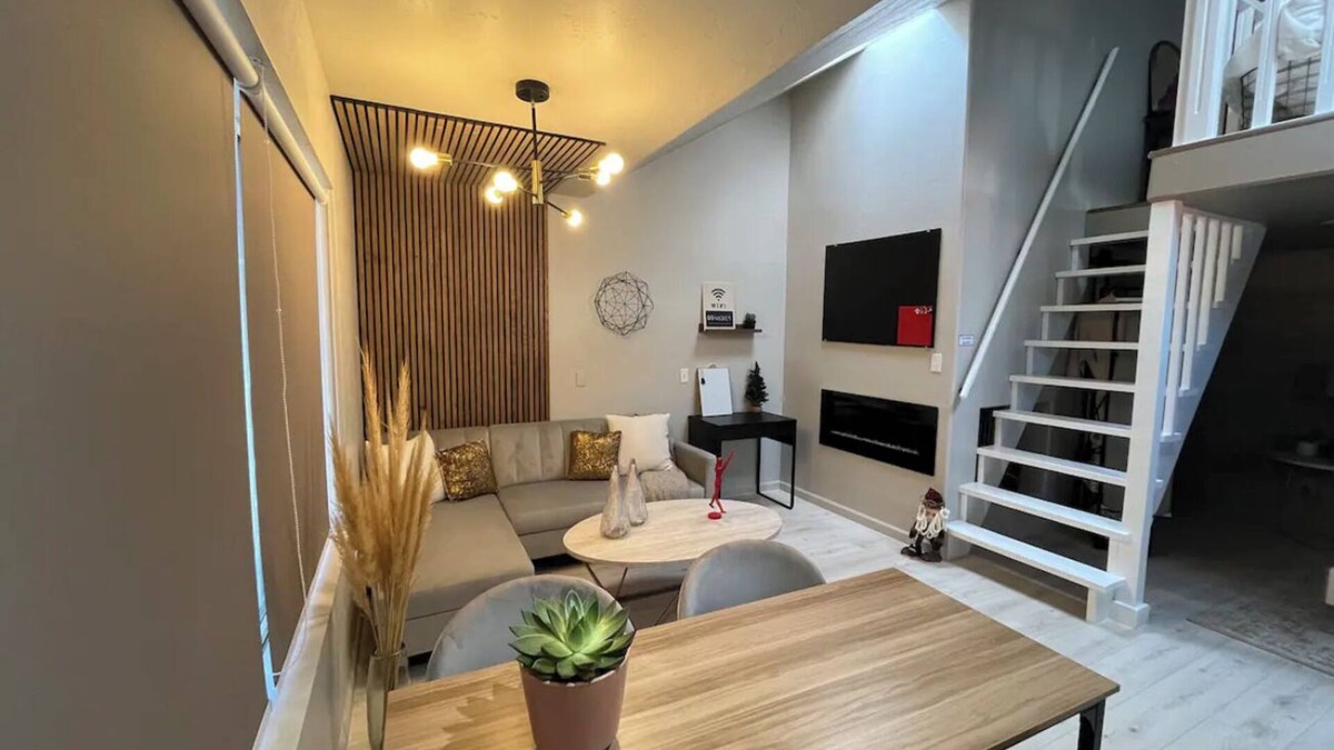 Bridlewood Ranch Estates Apartment | Redman Rental Guesthouse