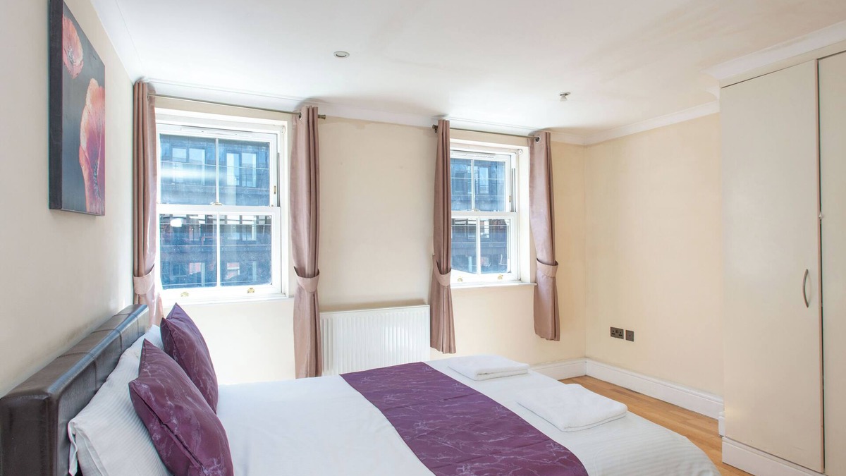 South Bank Apartment | *Reduced* Southwark Two Bedroom Apartment