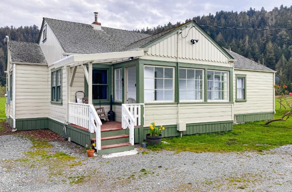 Orick House | Redwood Farmhouse in the Orick Valley