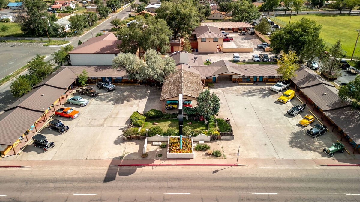 Springerville Hotel | Reed's Lodge