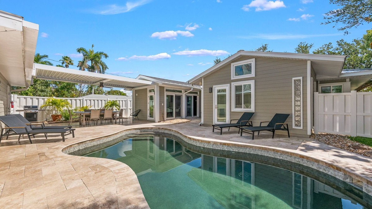 Saint Armands Key House | Reel Me In: Lido Key Rental with Private Pool, Walk to St. Armands & Beach