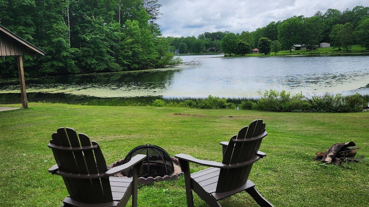 Coalmont Cabin | Reel Simple LAKEFRONT Cabin Close to Hiking Trails, The Caverns and OHV Park!