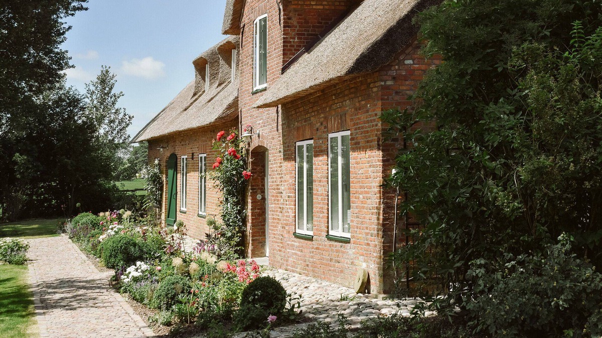 Uelvesbull House | Reetdachhaus Huus Uelvesbüll - Holiday apartment east