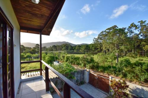 Sao Joao do Rio Vermelho House | Refúgio aconchegante entre o mar e natureza N1804