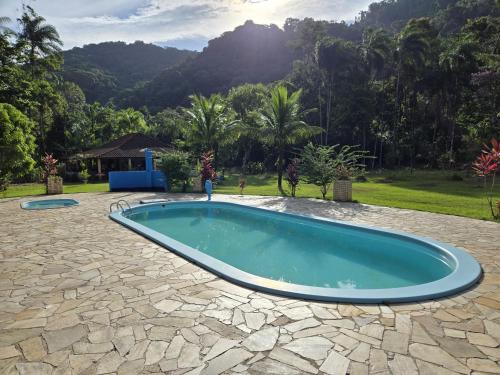 Ariro House | Refúgio Natural em Angra Perto da Cachoeira