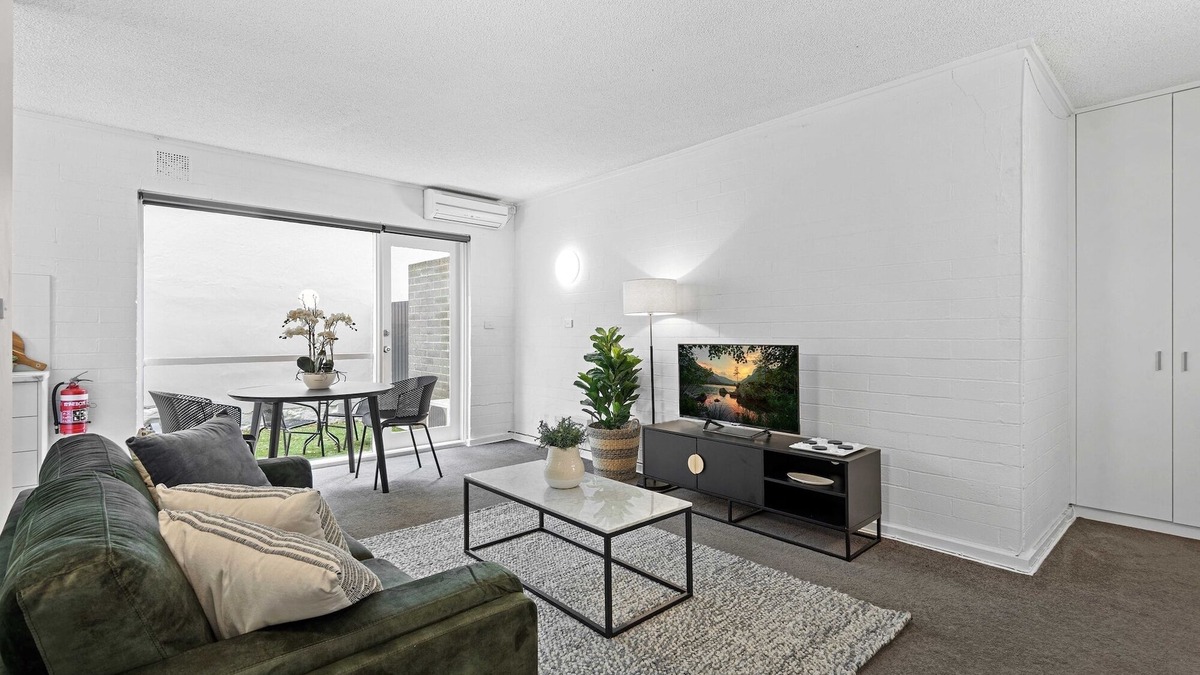 Parkville Apartment | Refined 1-Bed Apartment with Garden Access