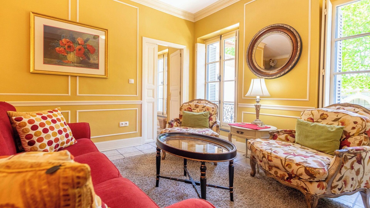 Bastide Saint-Louis Apartment | Refined apartment just a stone's throw from the Museum of Fine Arts In the heart of the lively city