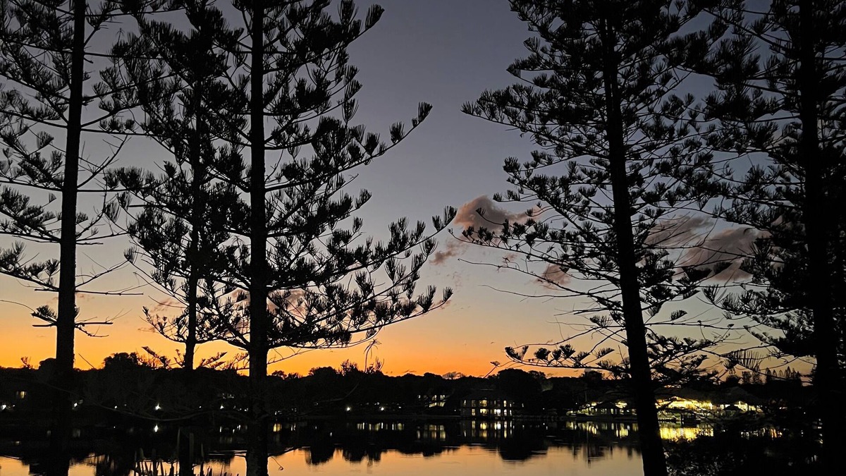 Twin Waters Apartment | Reflections across the waters and resort access