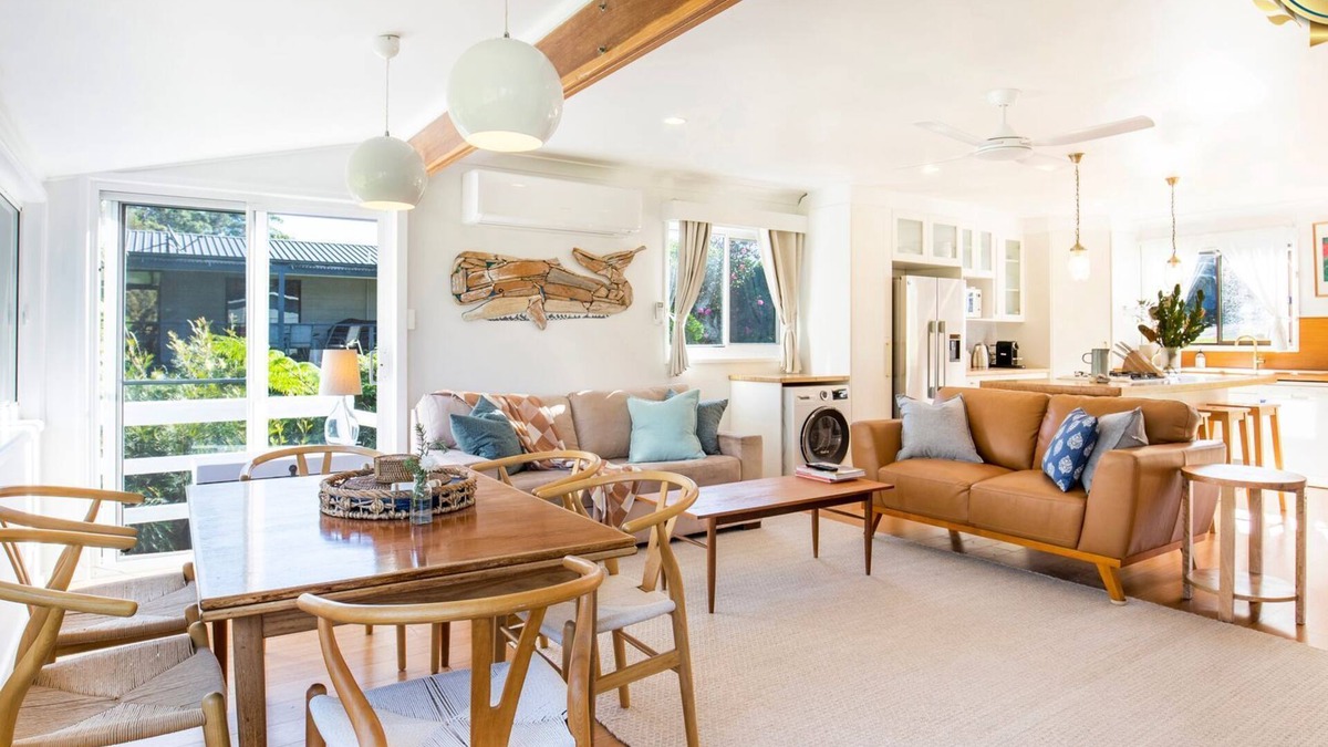 Basin View House | Reflections - Pet Friendly Waterfront