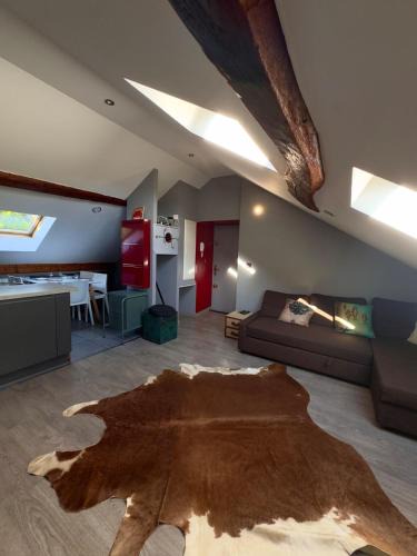 Bellegarde-sur-Valserine Apartment | RefletDesCieux TV Chic Authentique Lumineux Calme