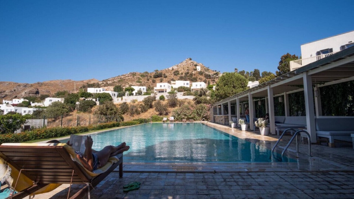 Gumusluk Villa | Refreshing House with Shared Pool in Gumusluk