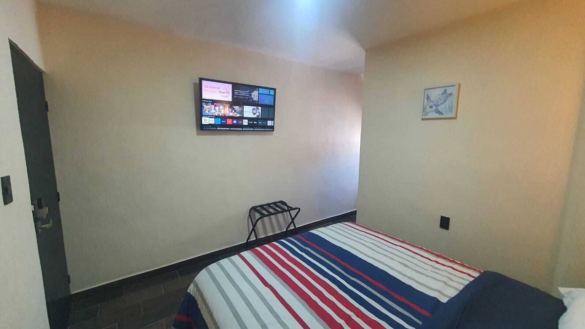 Ciudad Madero Hotel | Refugio Acolchado: Habitaciones Dobles para Humanos y Peludos Compañeros