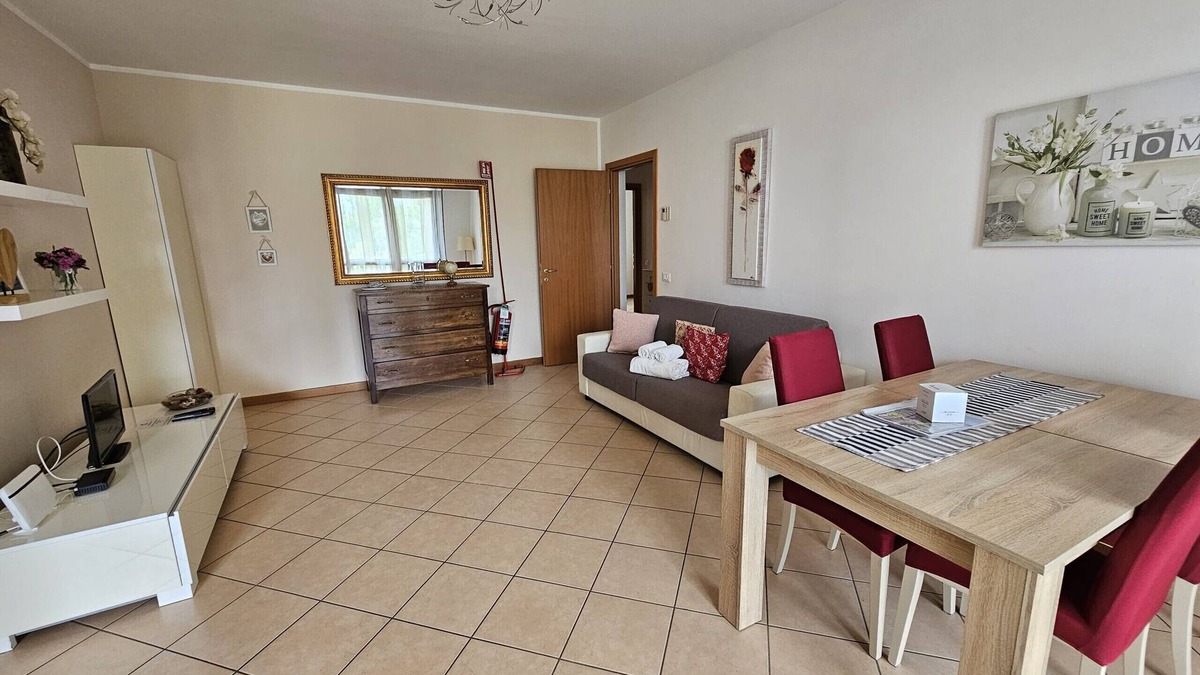 Pacengo Apartment | Regarda - holiday apartment "A Casa di La' " with Wifi, pets allowed