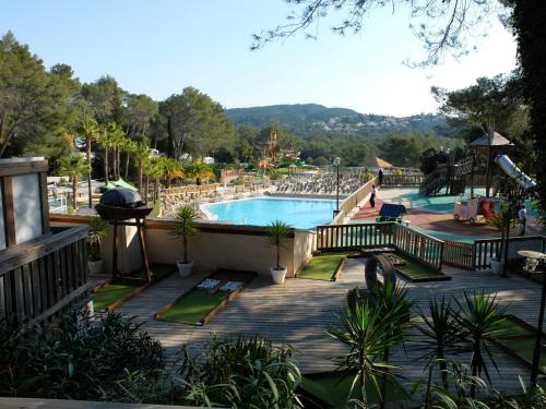 Frejus Other | REGENCY HOLIDAY Tour Opérateur dans Camping 5 étoiles Frejus, Cote d'Azur