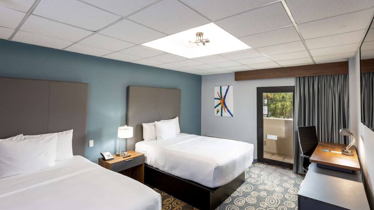 Flagami Hotel | Regency Miami by Sonest 2 bed