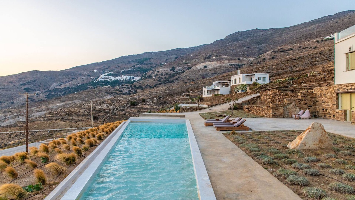 Exomvourgo Villa | ReGenesis Villas