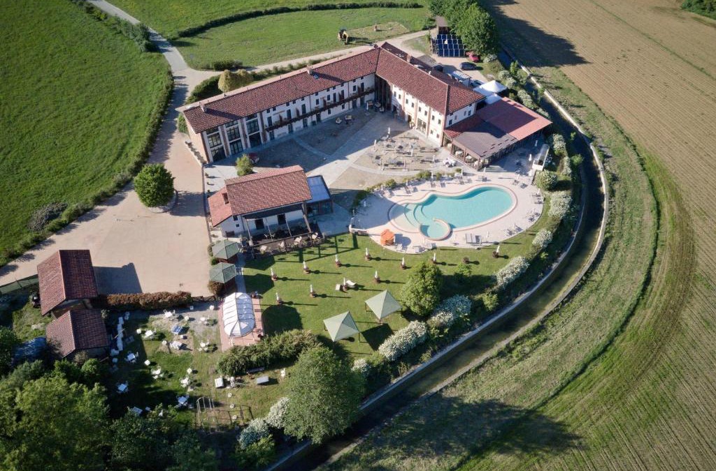 La Cassa Hotel | Relais Bella Rosina Pool & Spa
