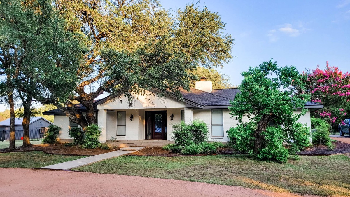 Georgetown House | Relax among the deer