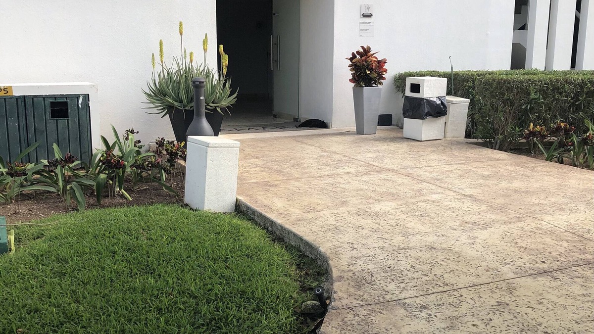 Puerto Juarez Condo | Relax and Recharge in lovely beachfront apartment. Fantastic location