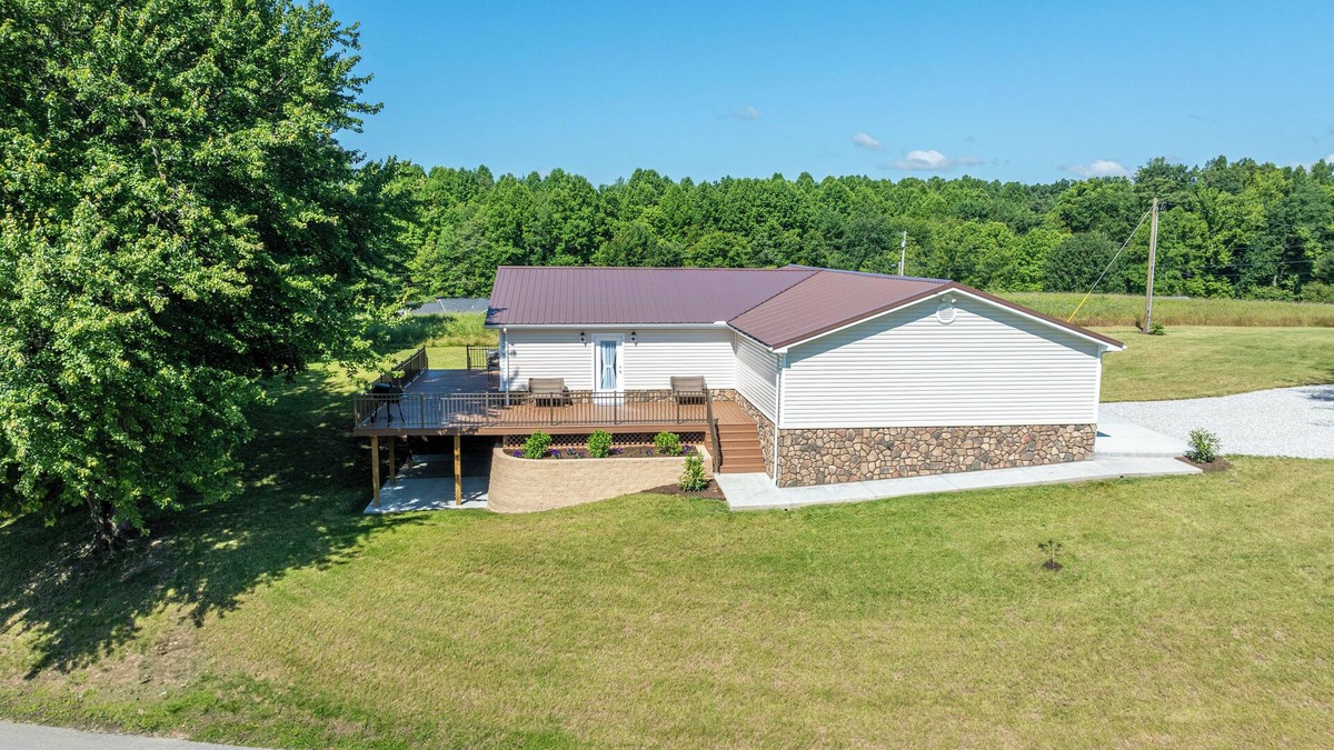 Bush House | Relax and Retreat four bedroom home