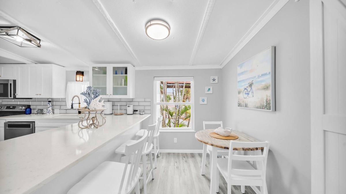 Fort Myers Beach House | "Relax and Unwind" Peaceful 2-bedroom house in Fort Myers Beach