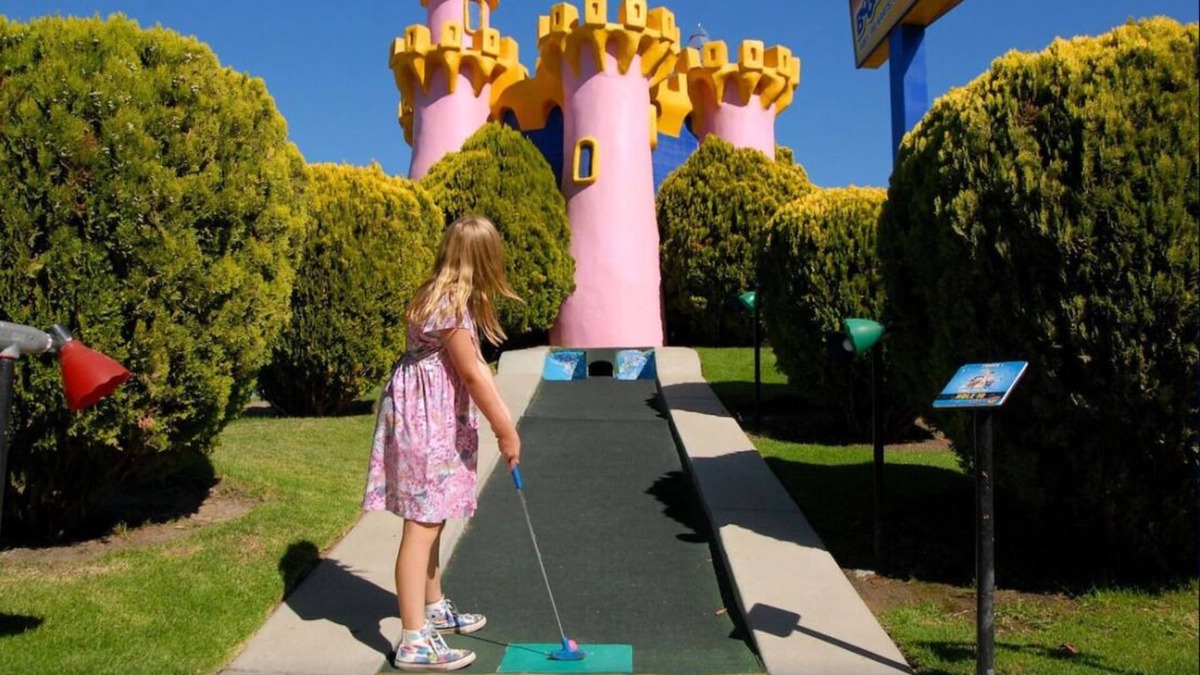 Santa Maria House | Relax and Unwind! Family-friendly Unit! Minutes Away to Rancho Bowl and Boomers!