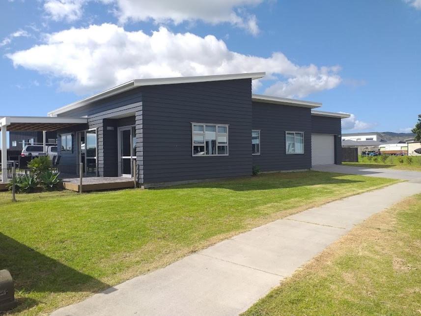 Matarangi House | Relax and unwind in Magical Matarangi